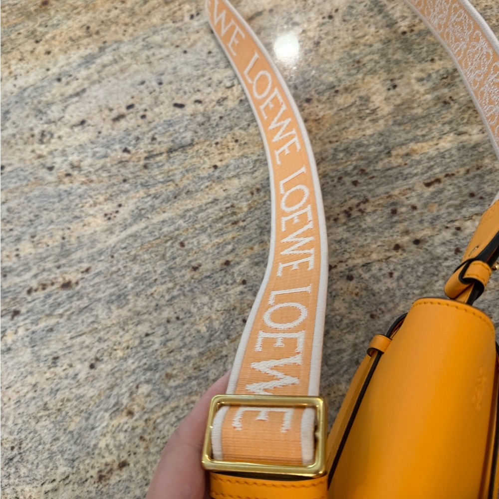 Loewe Bright Yellow Crossbody Bag - Picture 4 of 7